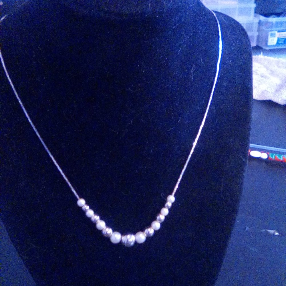 Wow 24 " Long Silver Chain with Pearl / Silver Beads